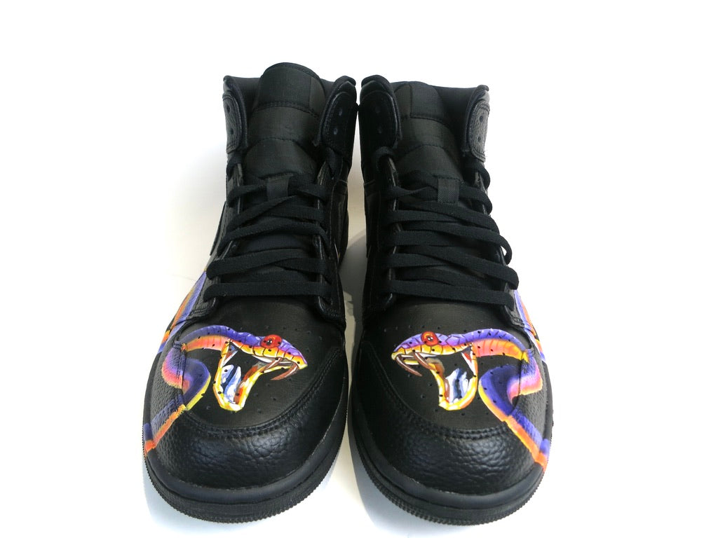 Air Jordan 1 Mid Legend Collection Art Sneaker